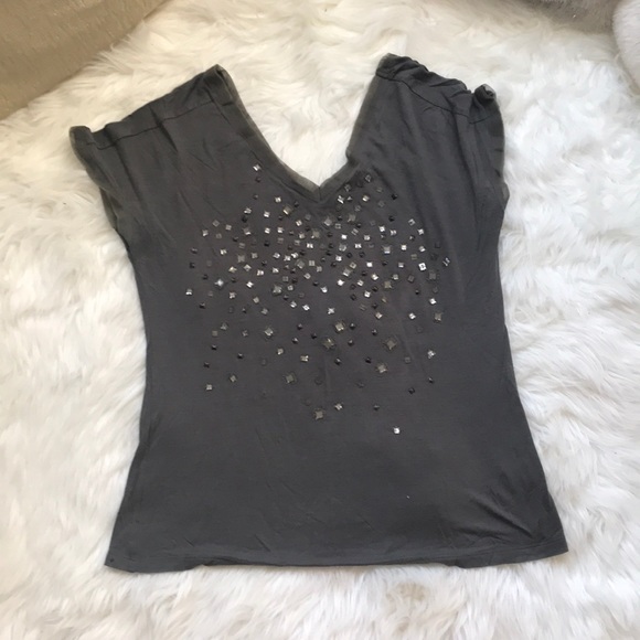 Embellished Tops - Picture 4 of 6